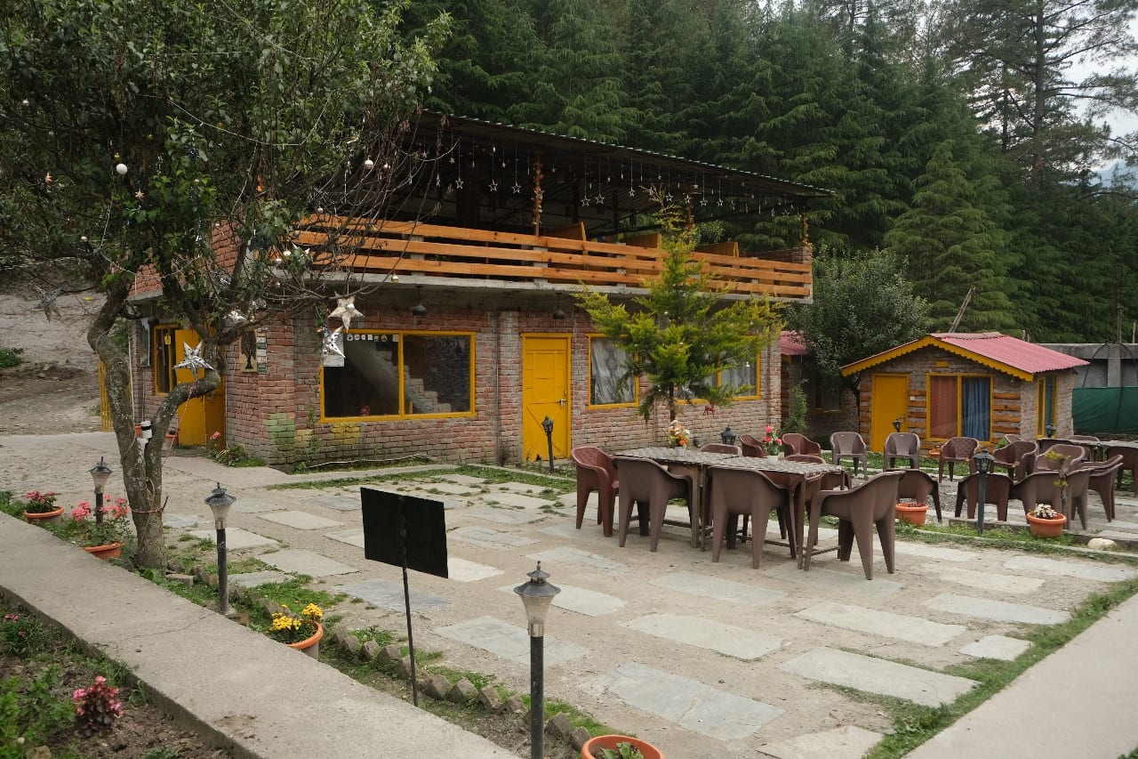 Kasol Riverside Cottages