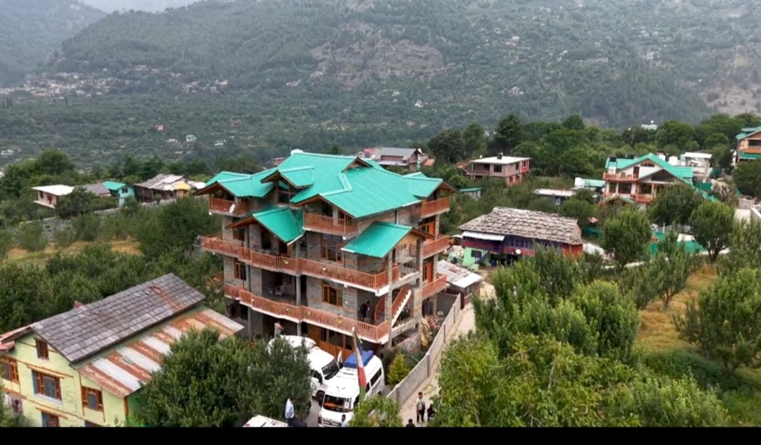 Manali Cottages